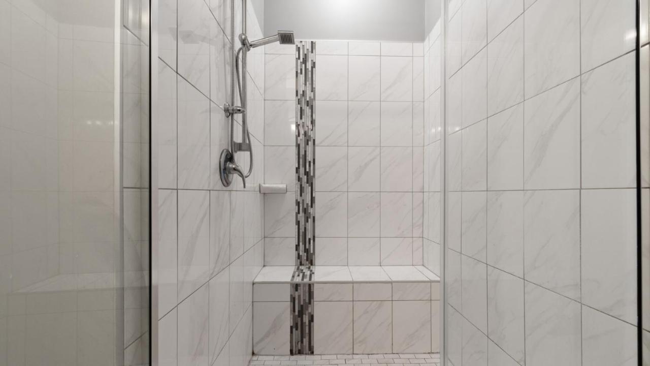 Apartment Modern In Prime Location Id2345x50 *