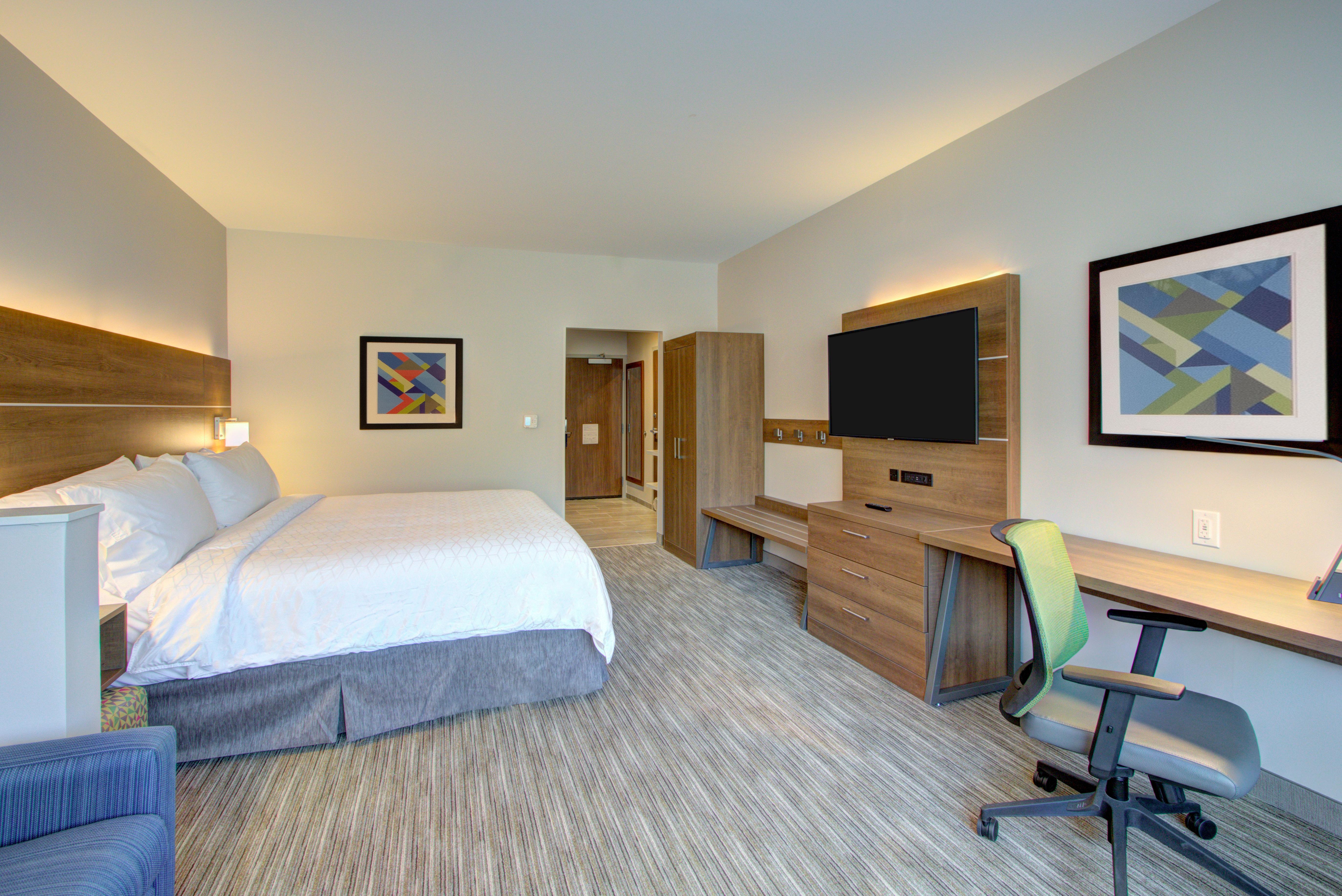Express & Charlotte Southwest By Ihg 3*