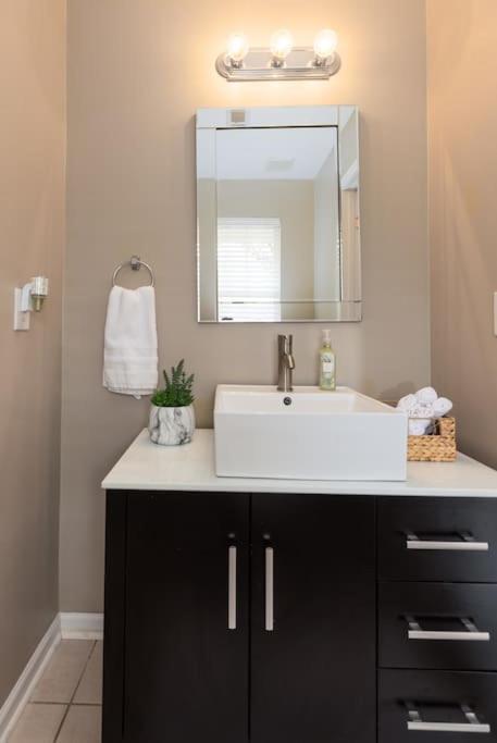 Apartment Ballantyne Charming Town Charlotte