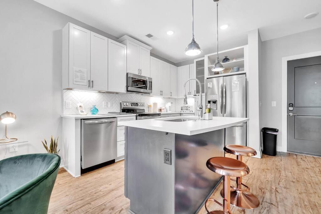 Modern Luxury ~ King Bed ~ 1br In Plaza Midwood *