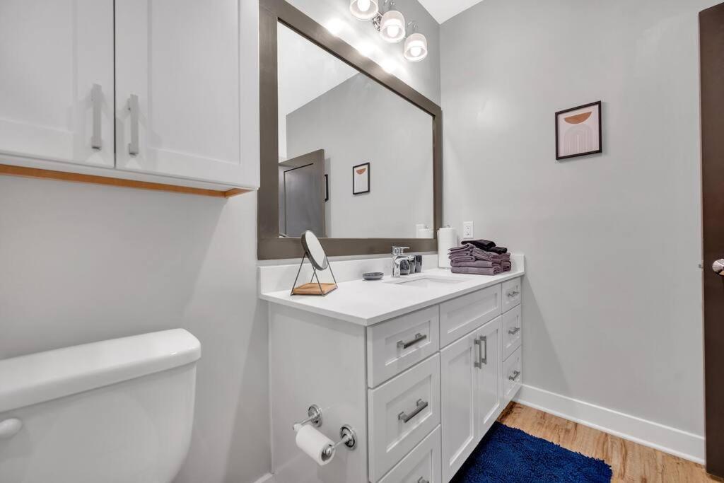 Apartment Modern Luxury ~ King Bed ~ 1br In Plaza Midwood *