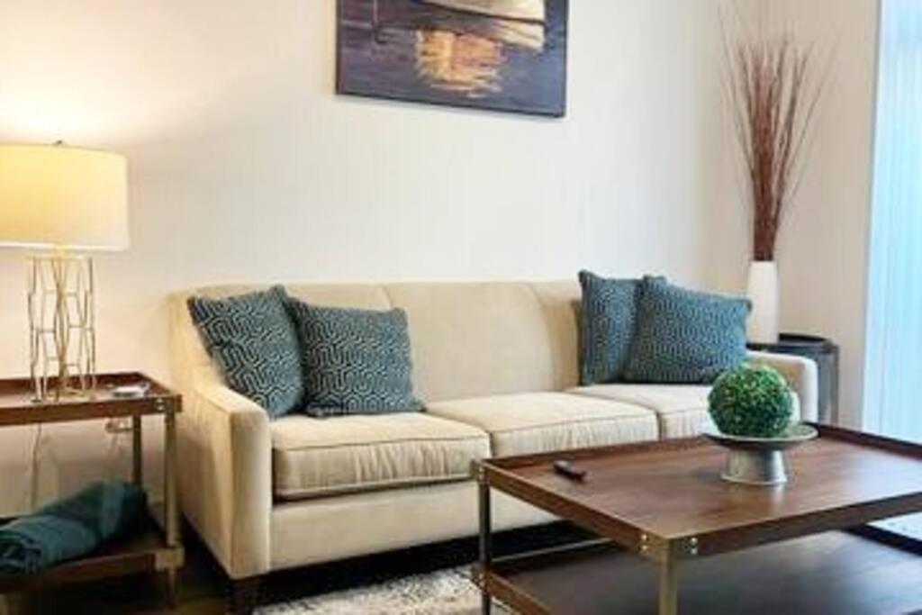 Luxury Executive 2 Bedroom/2 Bathroom Boutique Charlotte