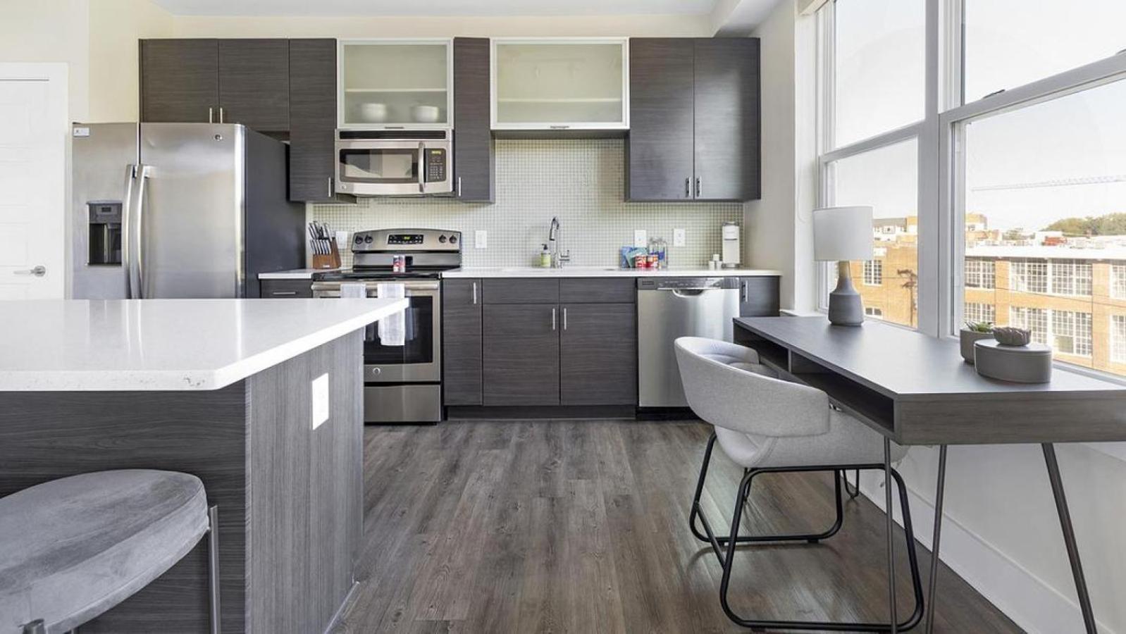 Landing - Modern With Amazing Amenities Apartment *