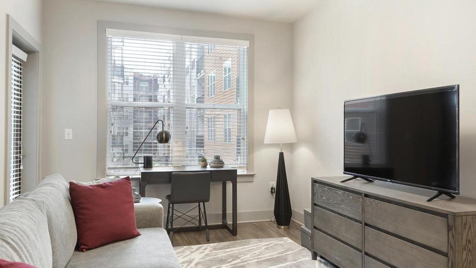 Landing - Modern With Amazing Amenities Apartment *