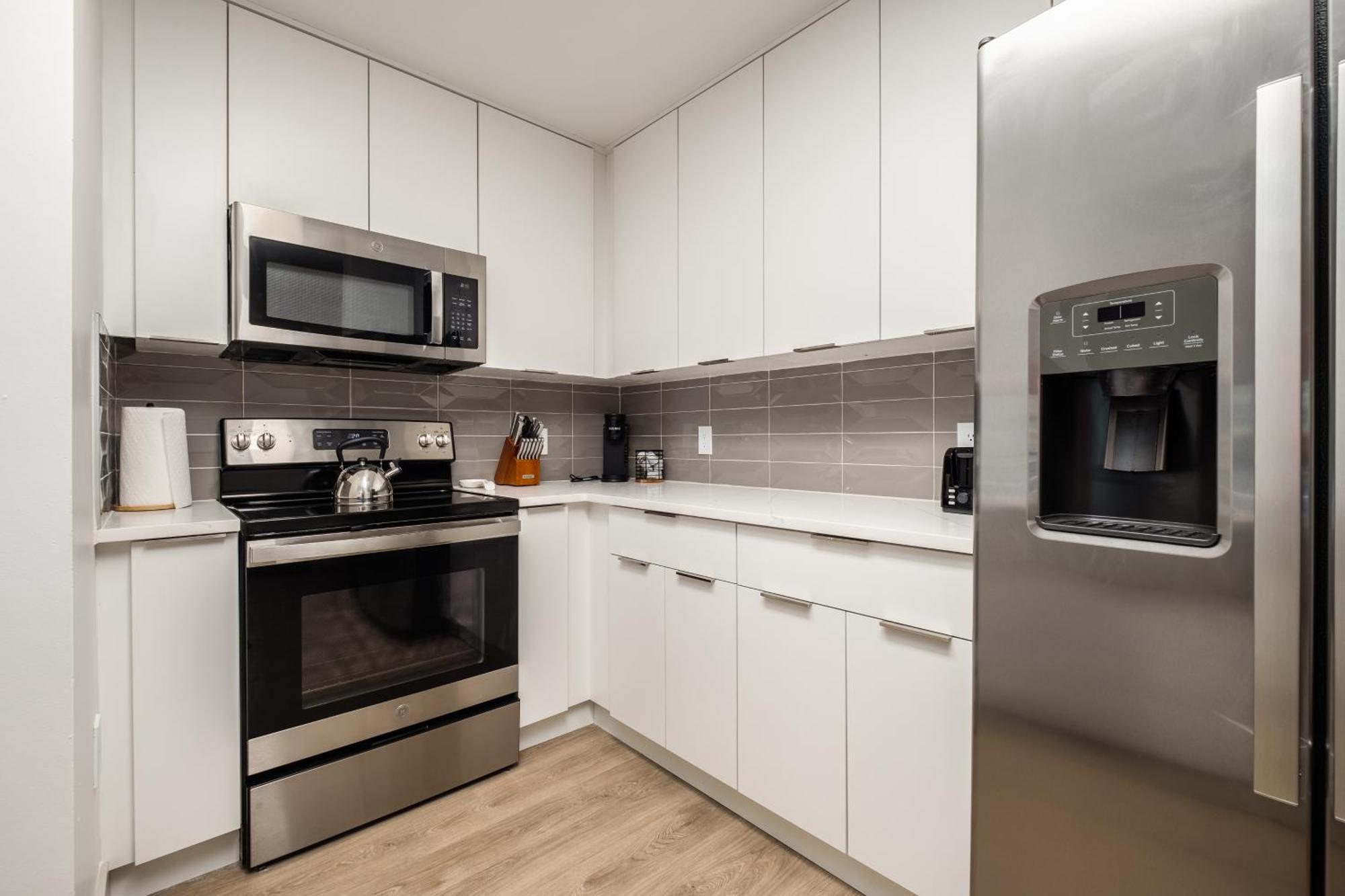 Cityscape Flat- 3br Luxury In Uptown Apartment