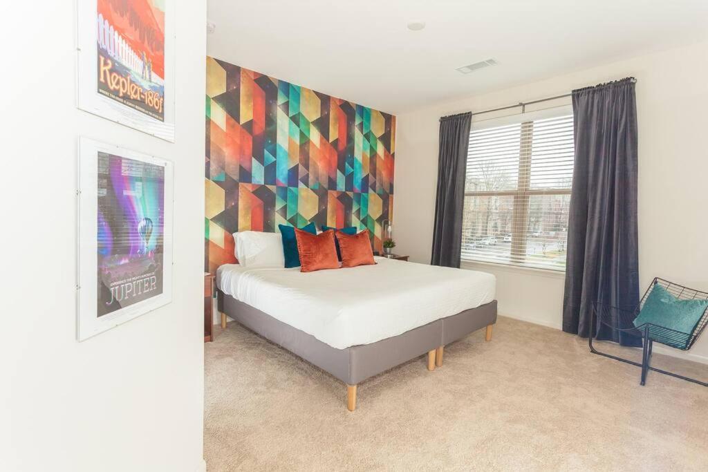 League Flats Uptown At West Trade Street *