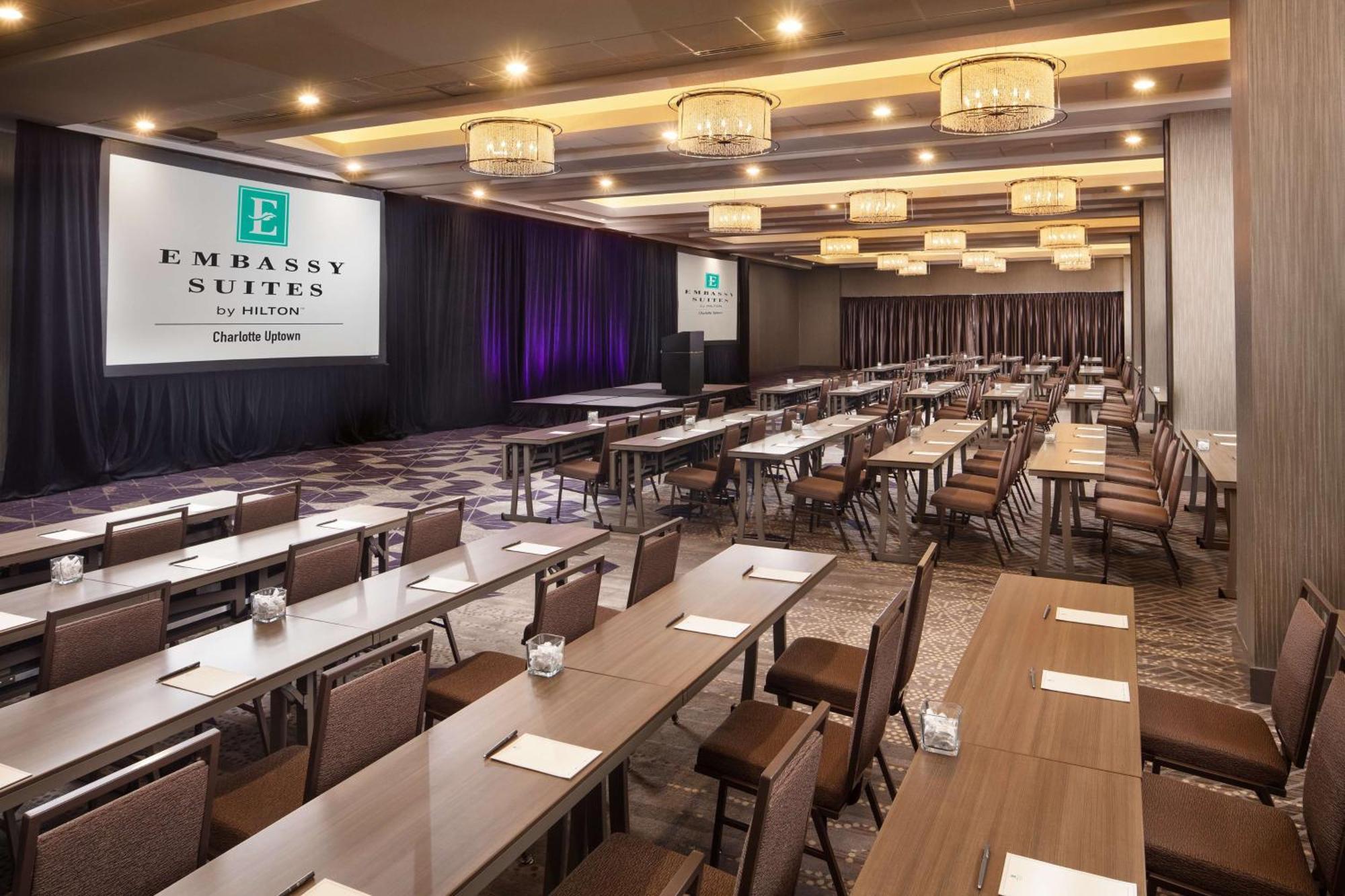 Embassy By Hilton Uptown 4* Charlotte