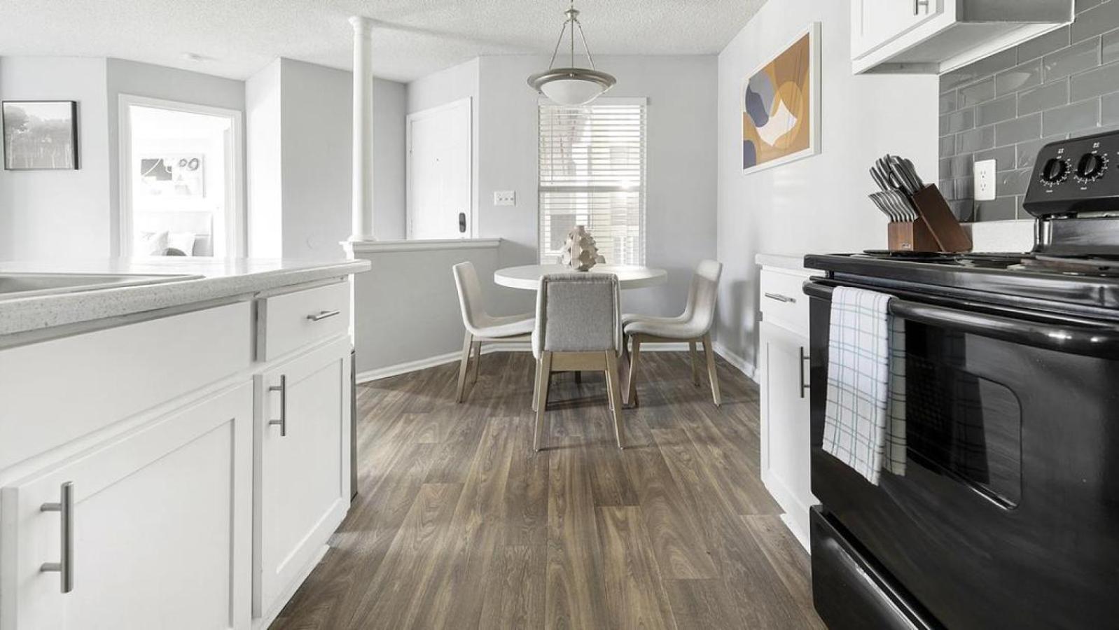 Landing - Modern With Amazing Amenities *