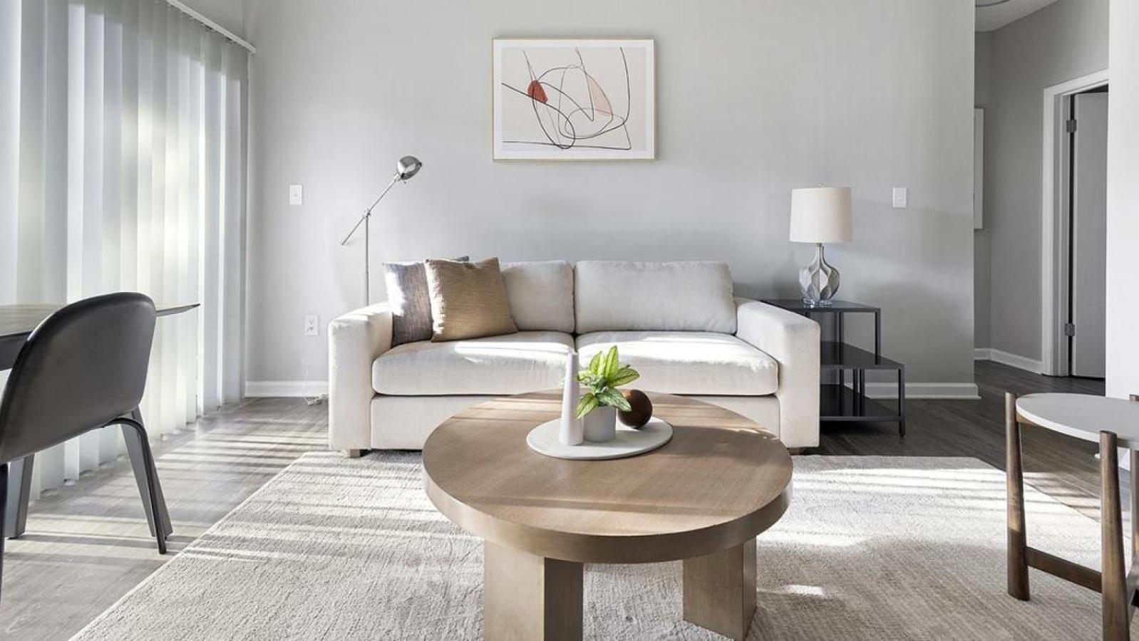 Landing Modern With Amazing Amenities *