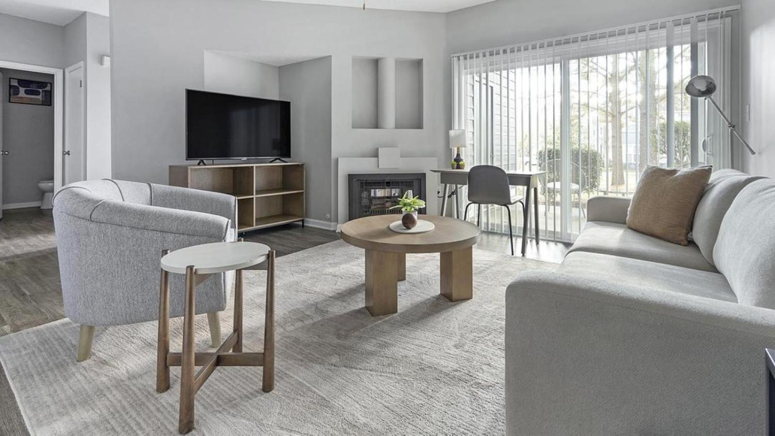 Apartment Landing Modern With Amazing Amenities Charlotte