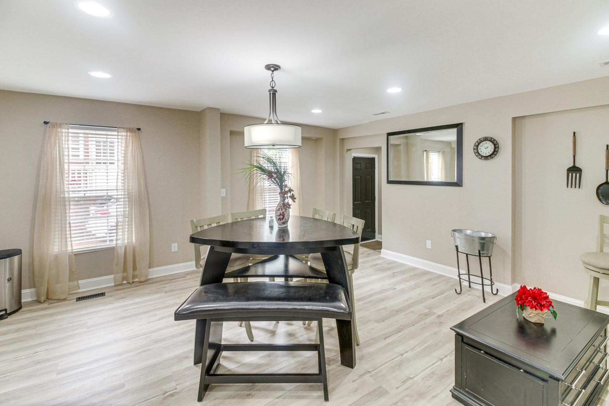 With Yard - Near Spectrum Center! Charlotte