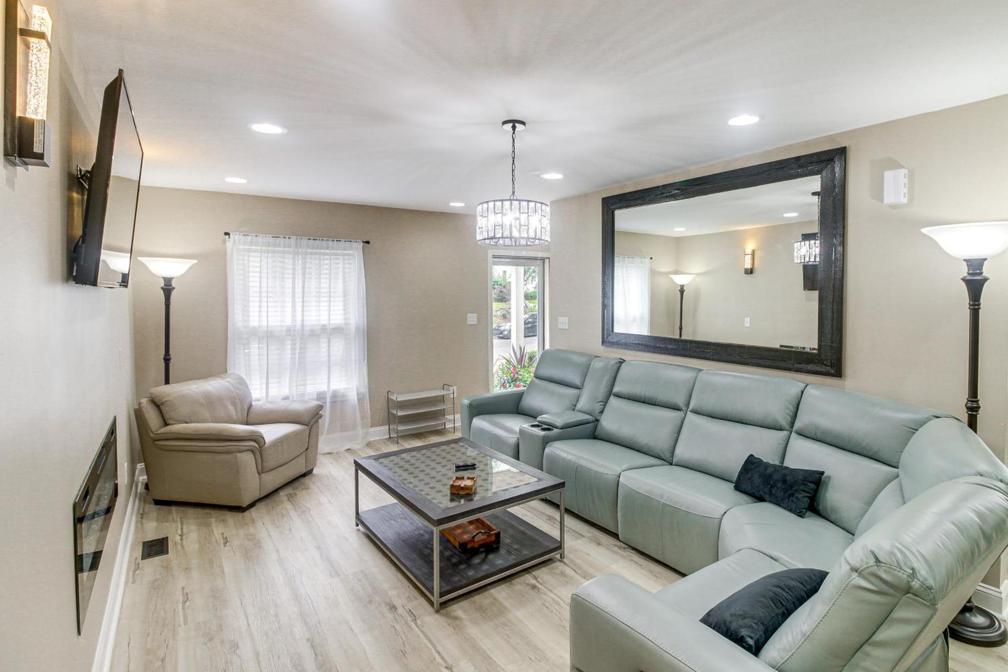 With Yard - Near Spectrum Center! Charlotte