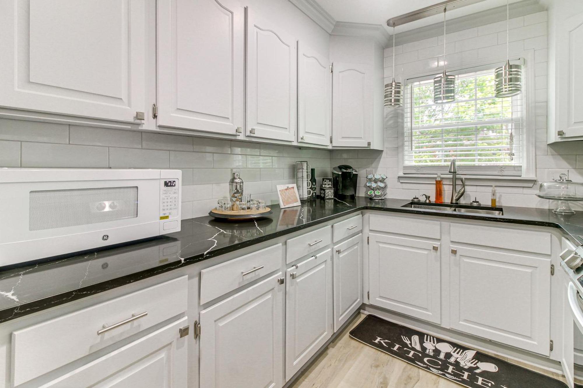 Holiday home With Yard - Near Spectrum Center! Charlotte