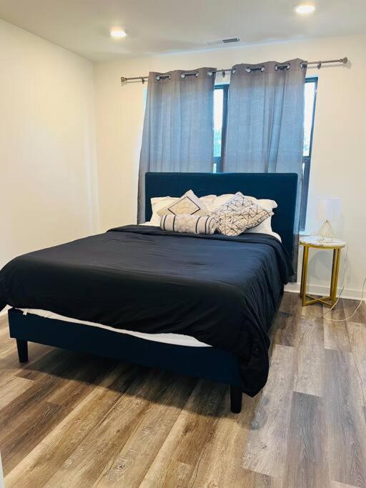 Vacation In Clt King And 3q Holiday home *