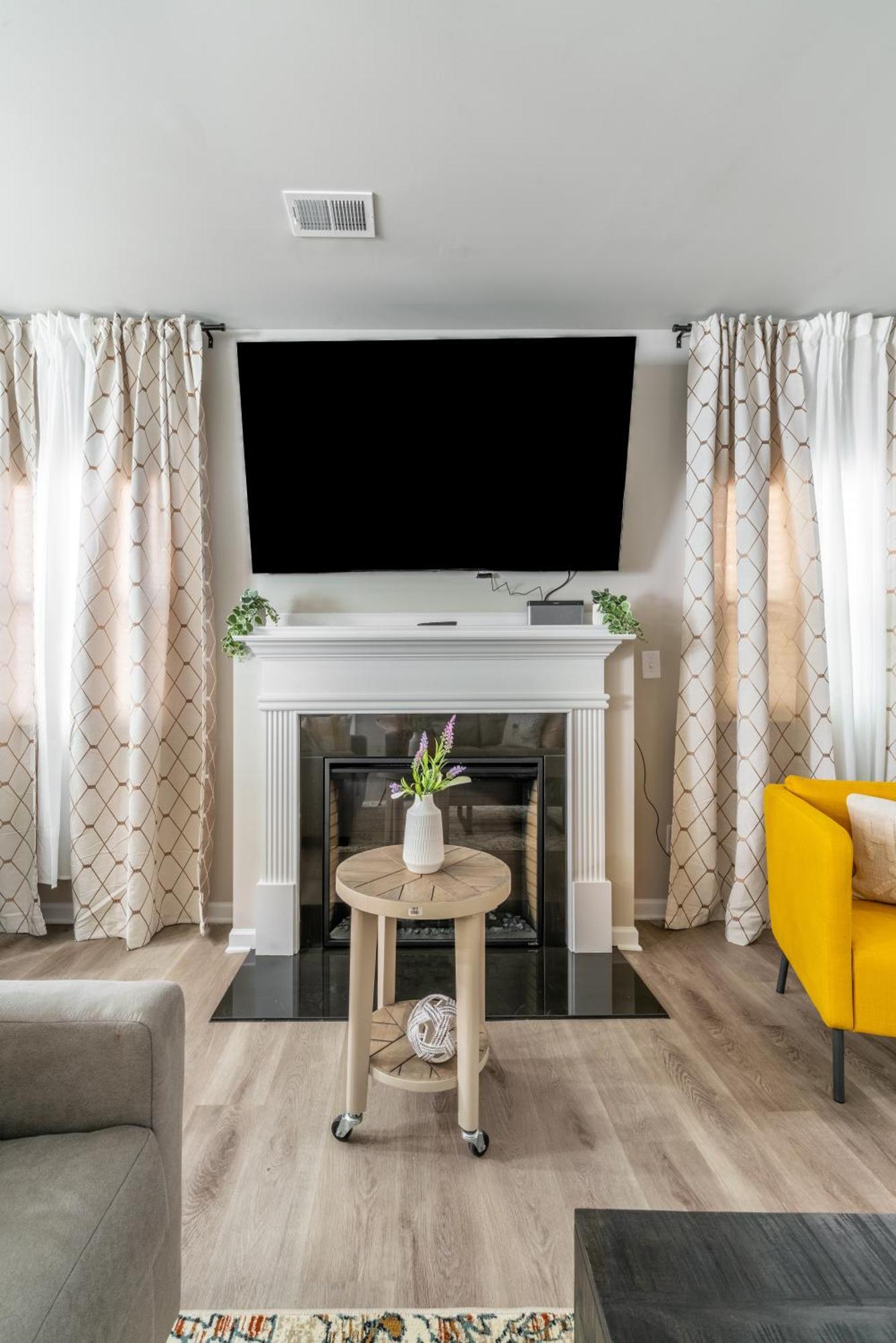 Charming Retreat- Cozy & Stylish Home Charlotte