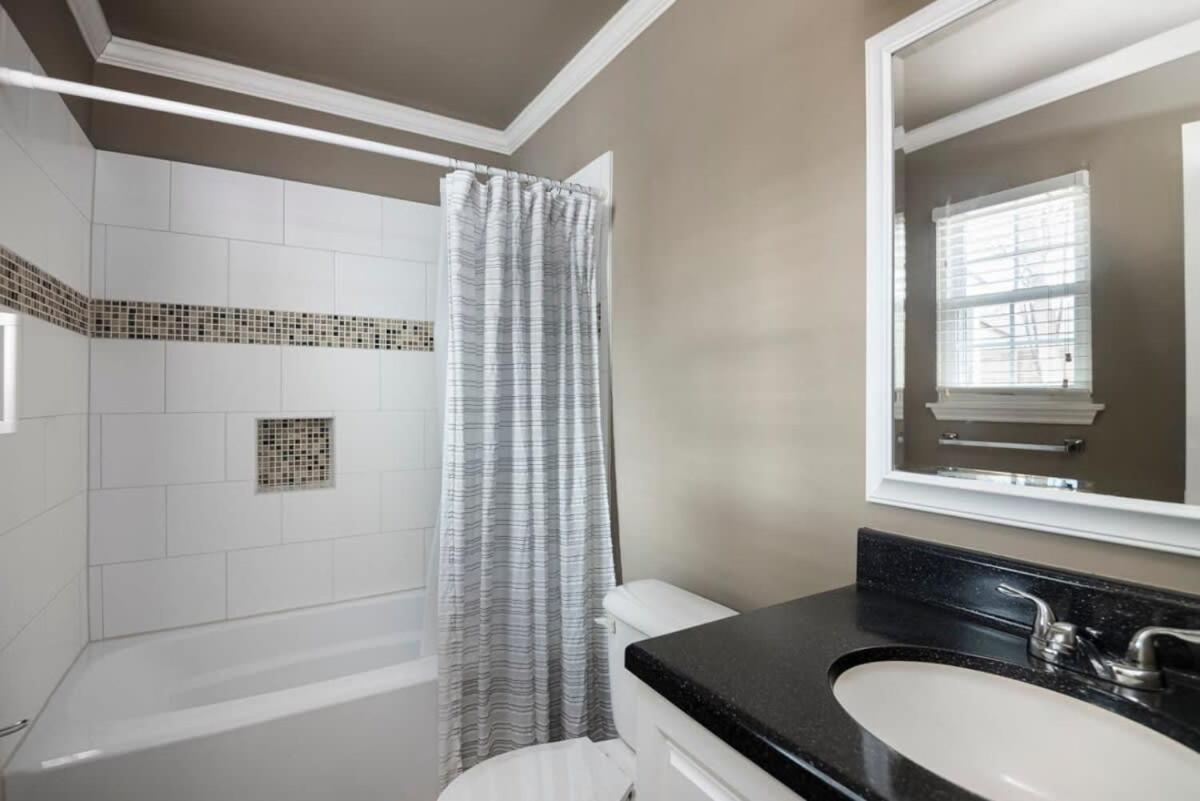 Holiday home Serene Getaway With Patio In Pineville Charlotte