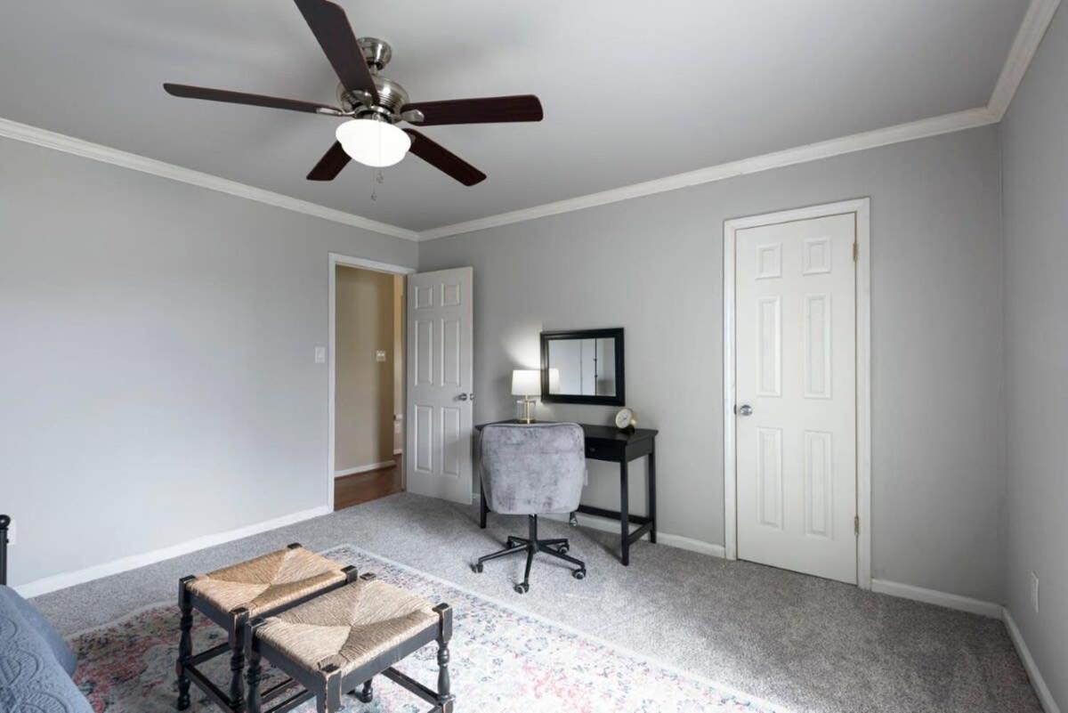 Serene Getaway With Patio In Pineville *