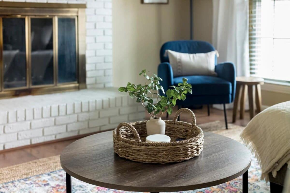 Serene Getaway With Patio In Pineville