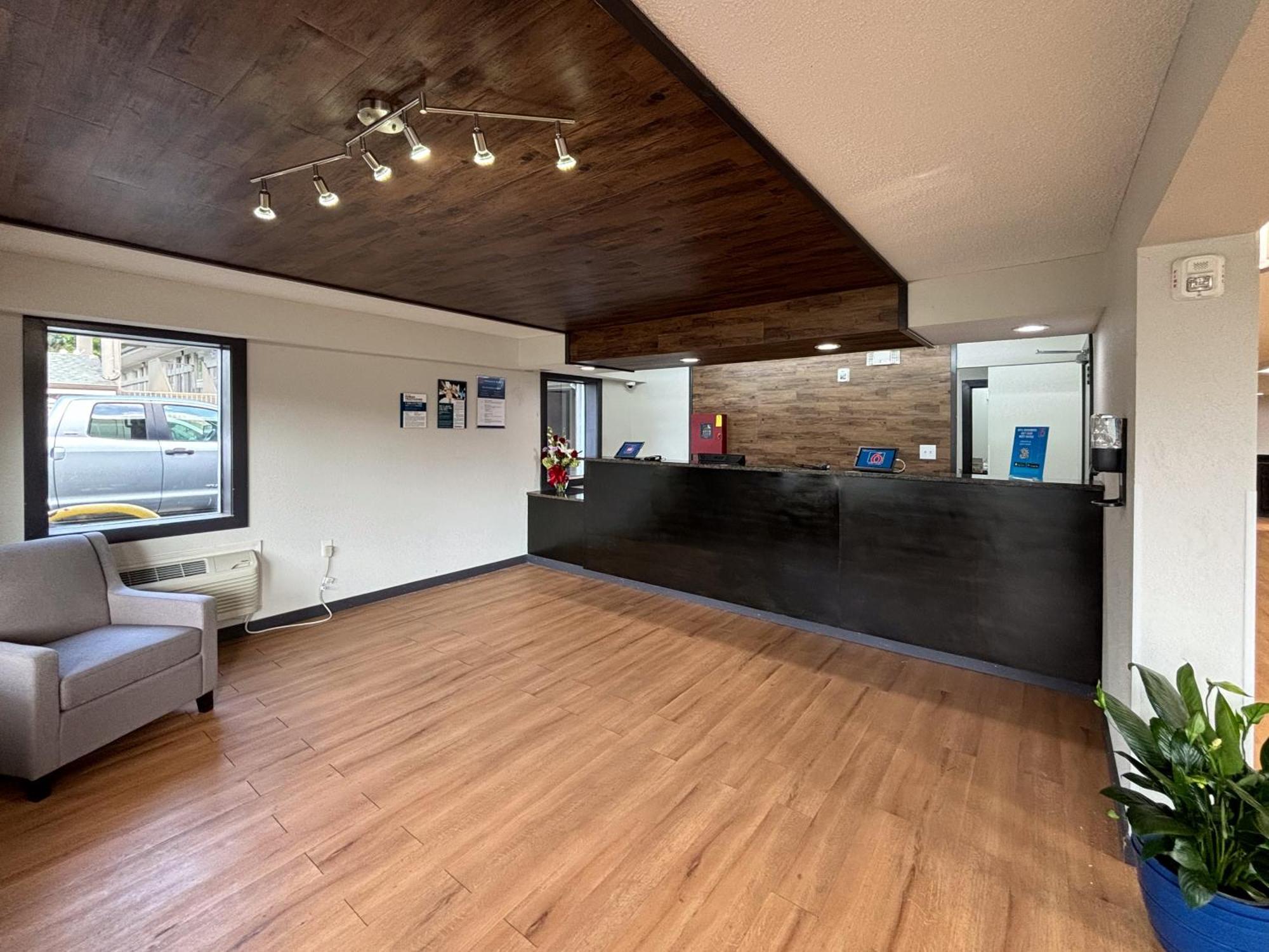 Hotel 6 Charlotte, Nc Northlake Charlotte