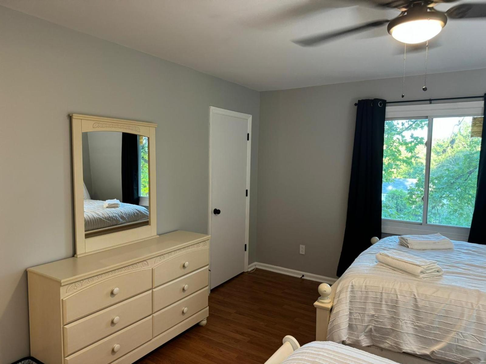 2 Bedroom Townhouse Charlotte