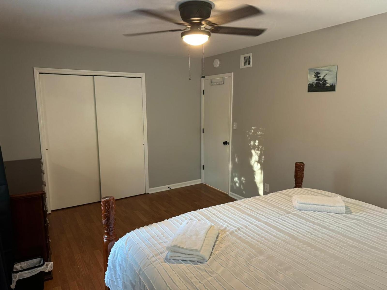 2 Bedroom Townhouse * Charlotte