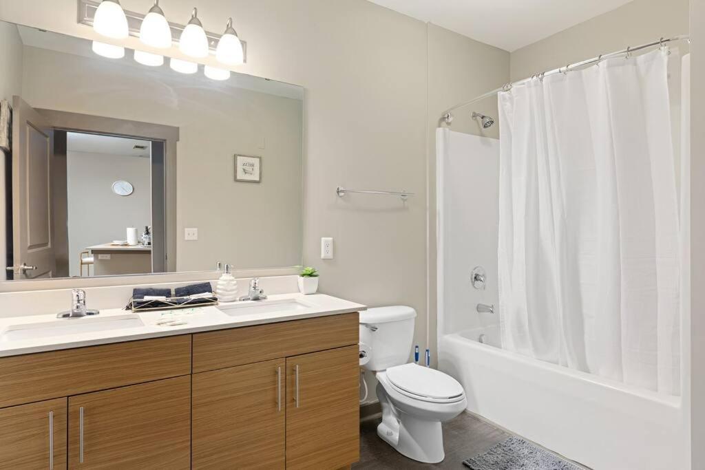 Apartment 2ba/2br Uptown Loft 5 Mins To Panthers Stadium_319