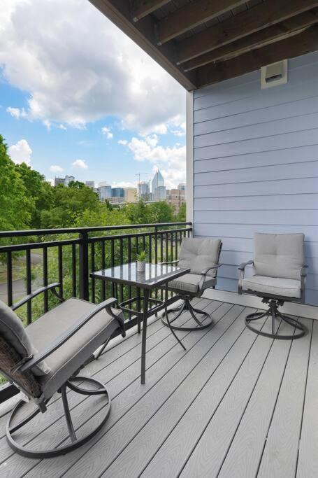 2ba/2br Uptown Loft 5 Mins To Panthers Stadium_319 Apartment