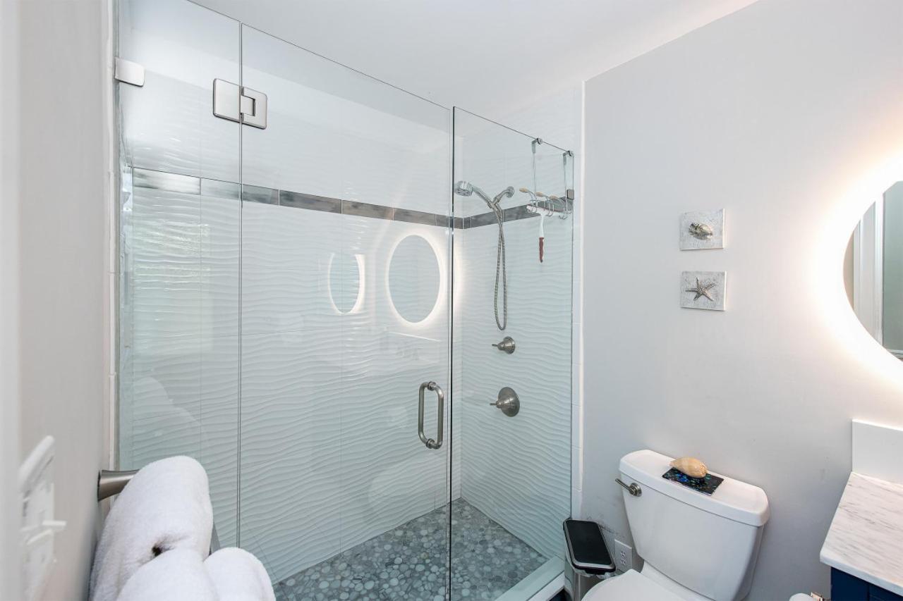 3br Escape Pool Hot Tub Theater * Charlotte