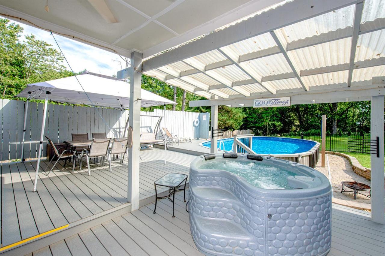 3br Escape Pool Hot Tub Theater * Charlotte