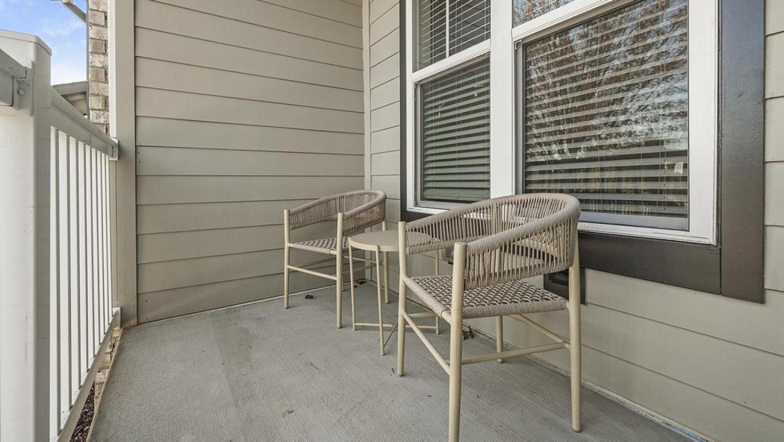 Landing At The Henry - 1 Bedroom In Northwest Apartment Charlotte