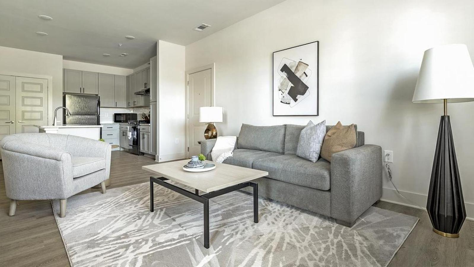 Landing At The Henry - 1 Bedroom In Northwest