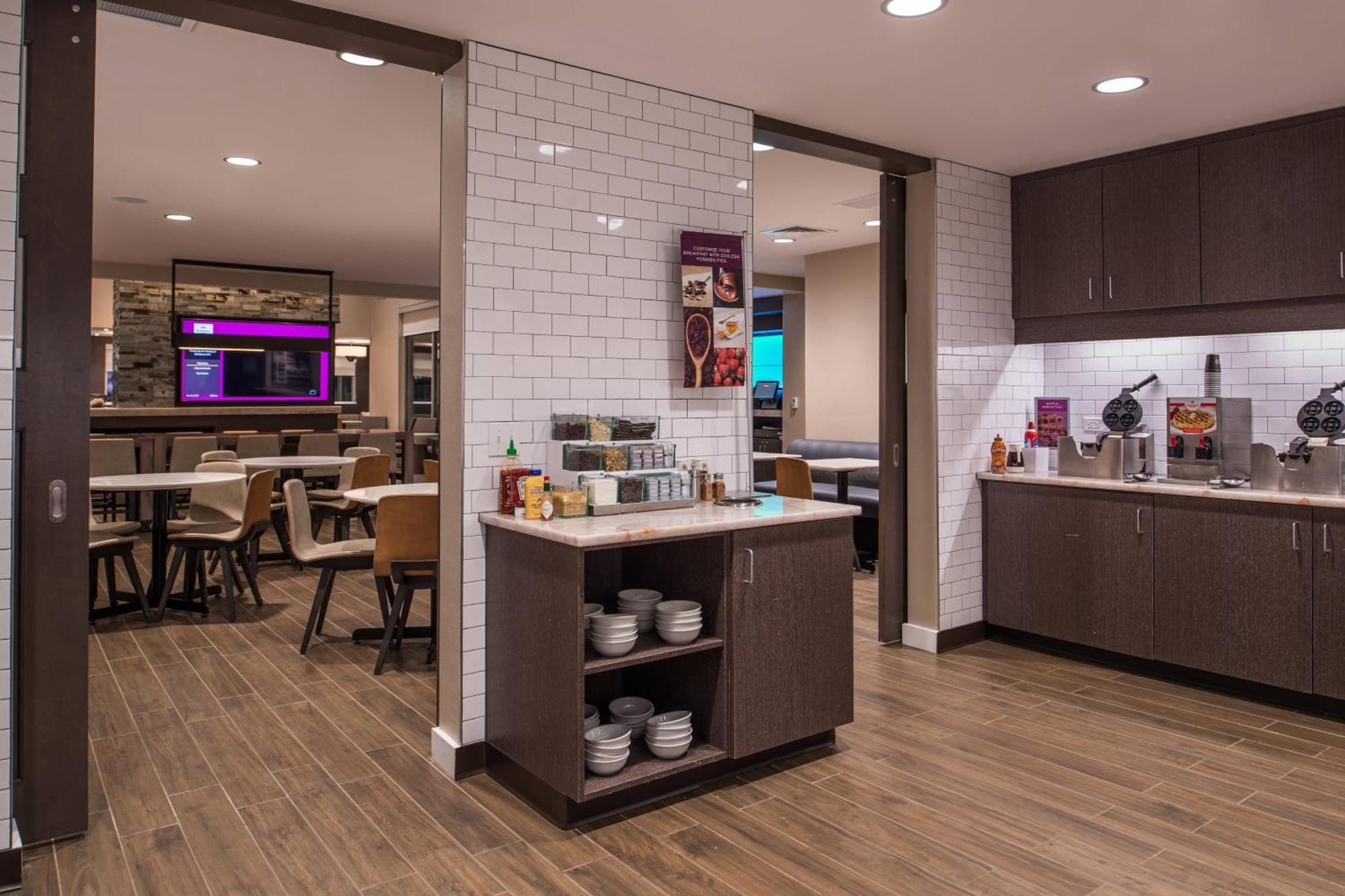 Hotel By Marriott Charlotte Steele Creek