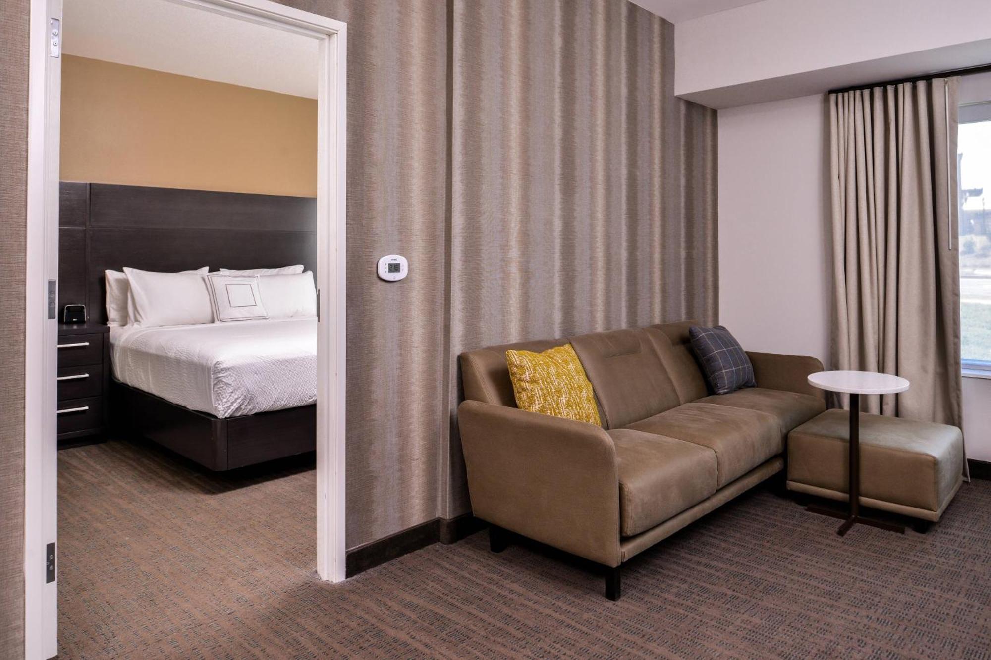 Hotel By Marriott Charlotte Steele Creek