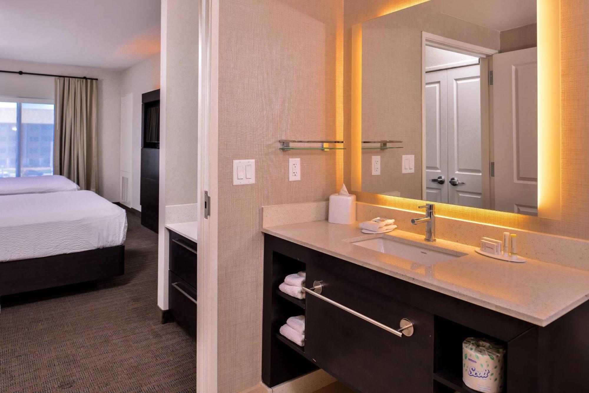 By Marriott Charlotte Steele Creek