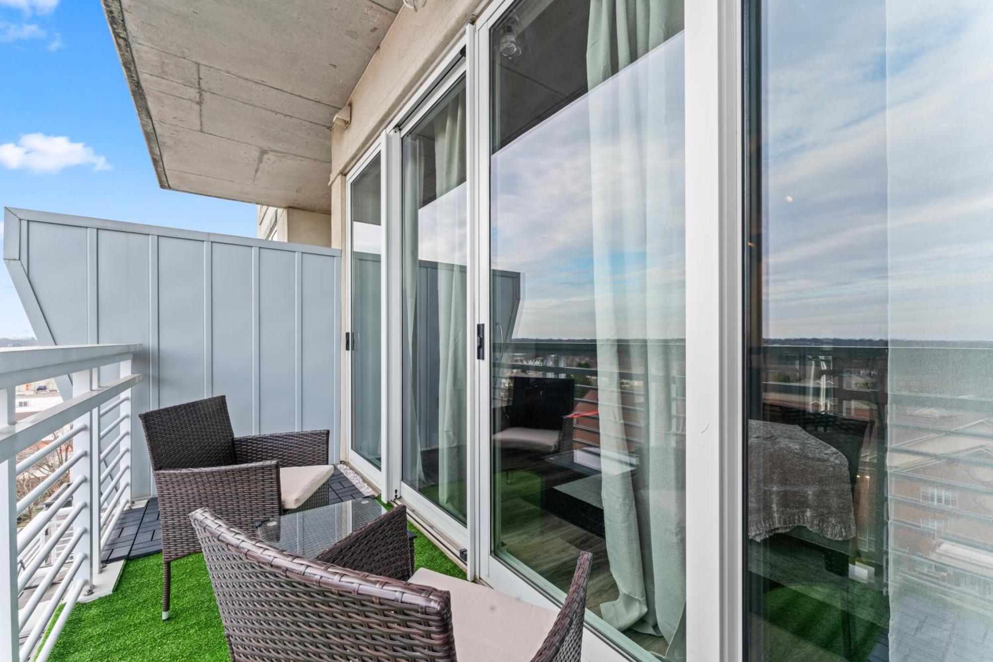 Perfect Uptown Loft-2 Min Walk To City's Spots Apartment Charlotte