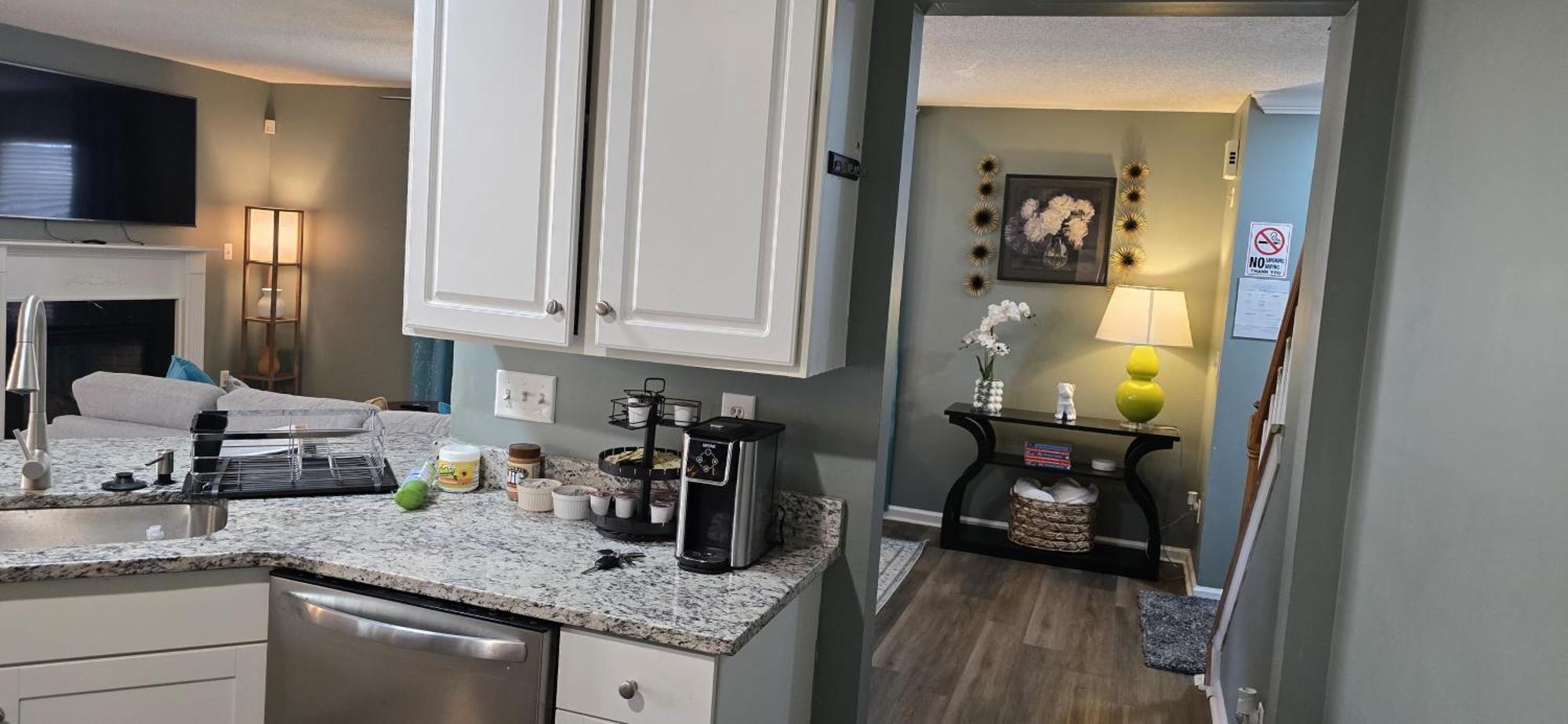 Spacious Near Up-town And Clt Airport 3*