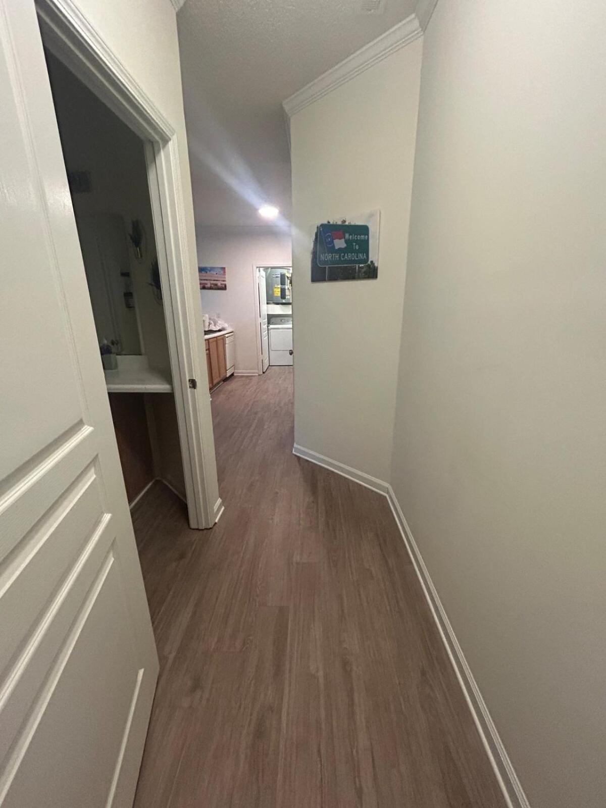 Spacious 2 Bedroom With 4 Beds And Free Parking Apartment