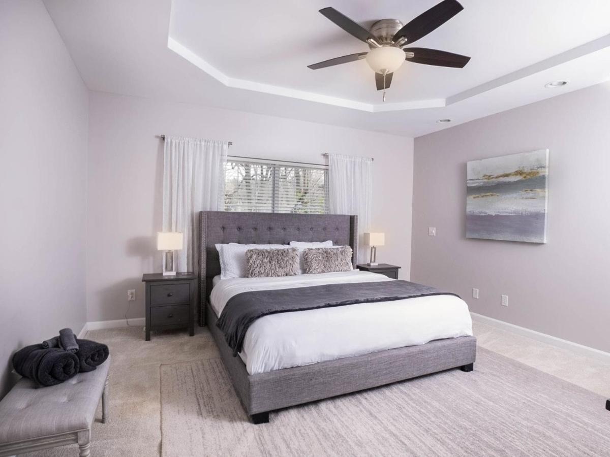 Suburban Sanctuary Holiday home Charlotte