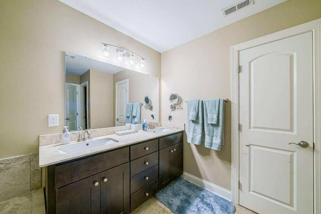 South End Pool Firepit Arcade * Charlotte