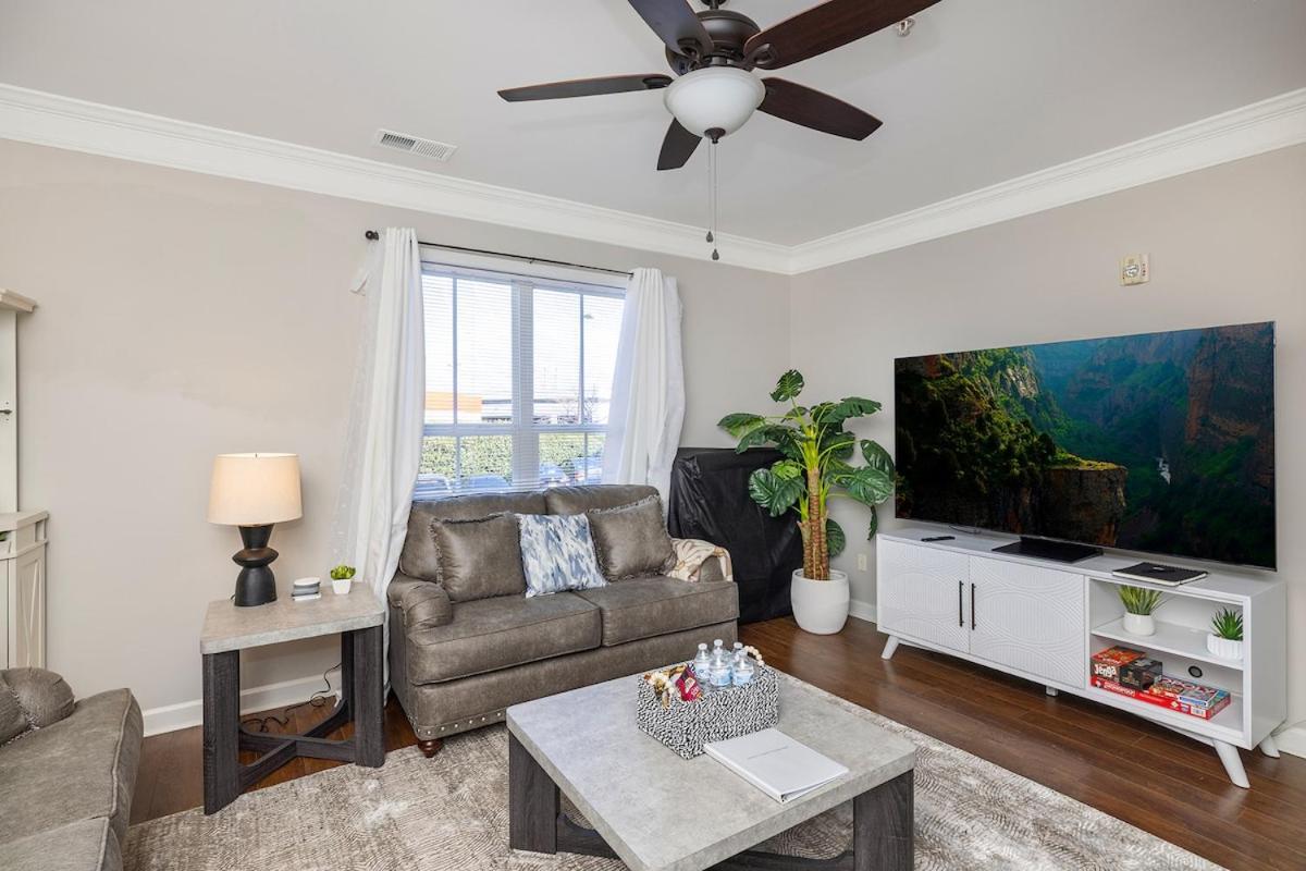 King And Queen Beds With A Gourmet Kitchen Holiday home *