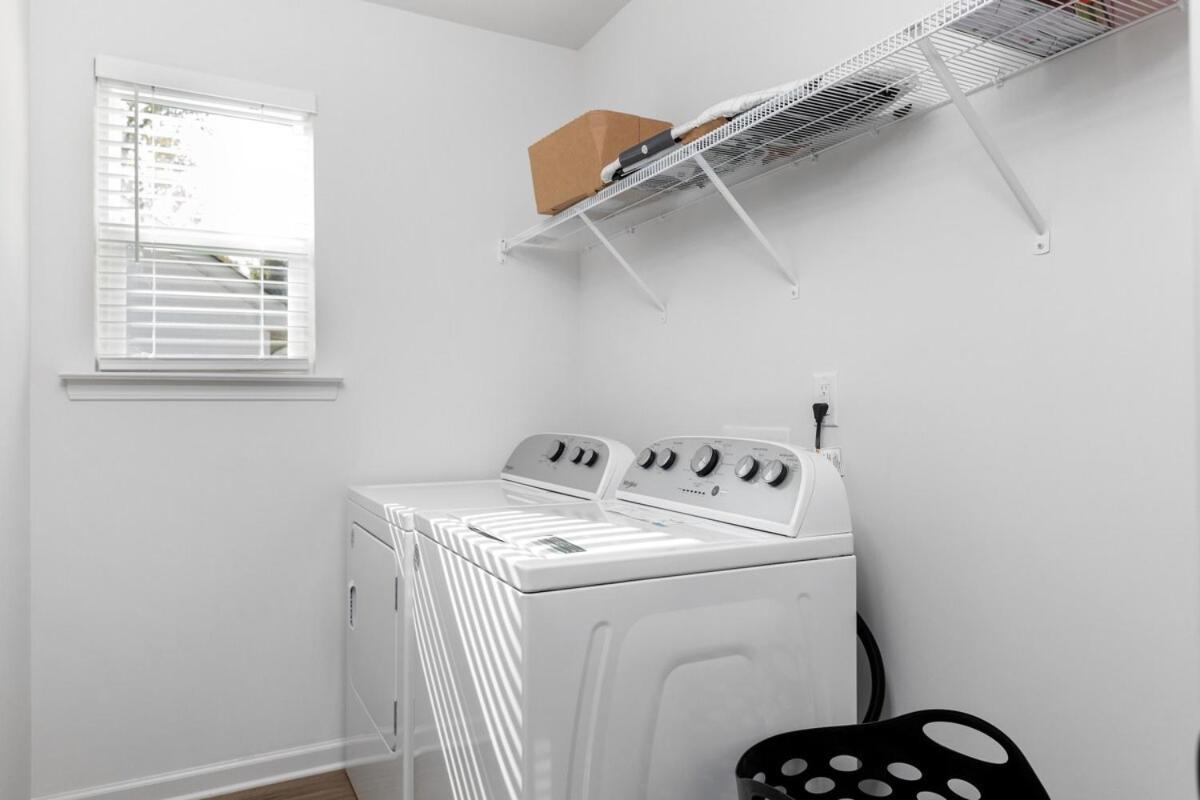 Holiday home Perfect Getaway Prime Location Game And Hottub