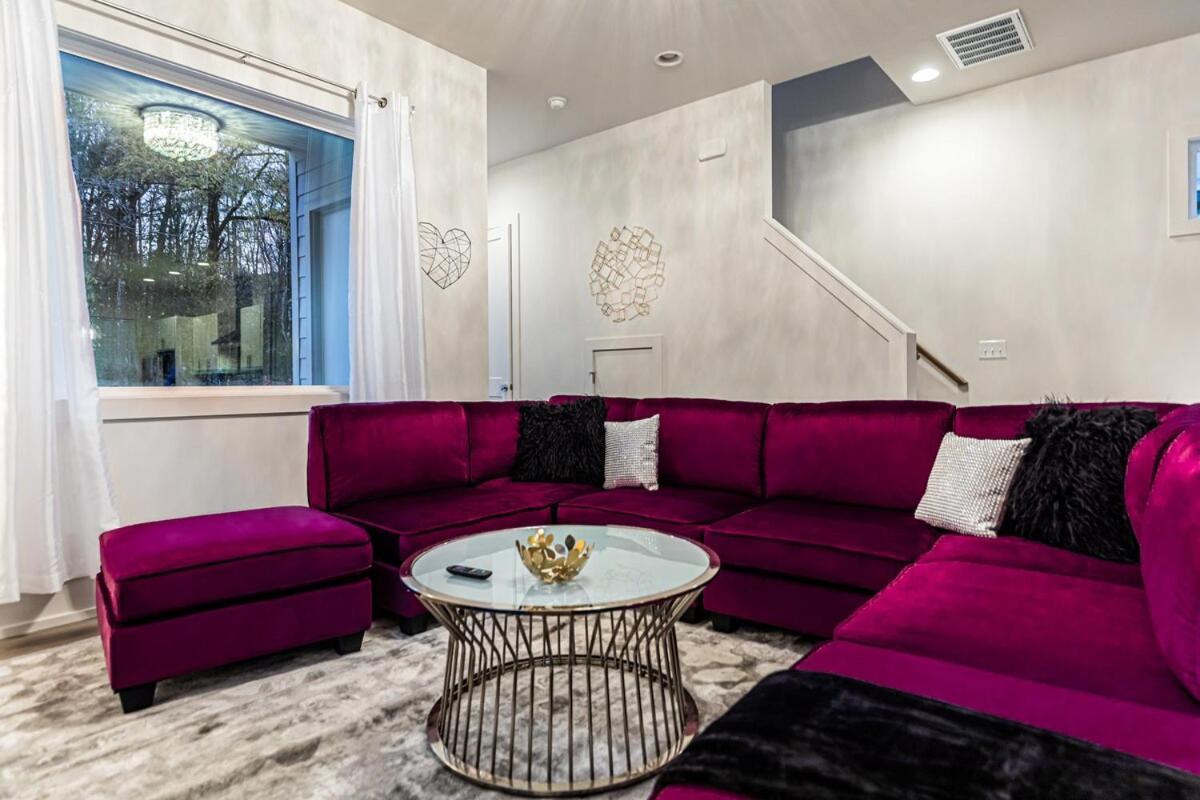 Pooltable-15 Mins To Uptown & Dt-king Bed! * Charlotte