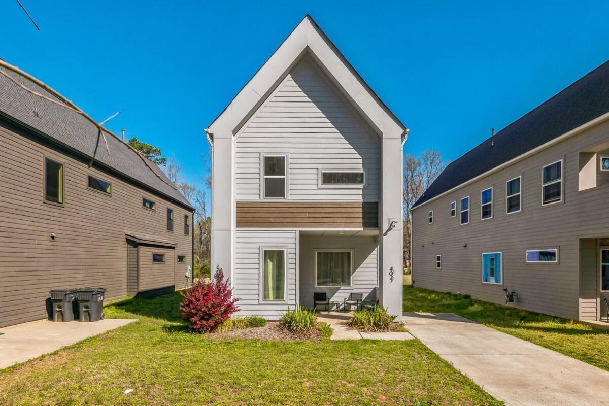 Holiday home Pooltable-15 Mins To Uptown & Dt-king Bed! *