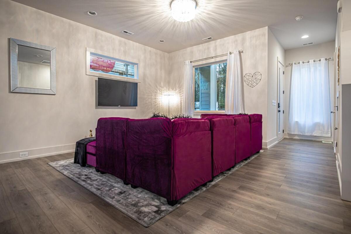 Pooltable-15 Mins To Uptown & Dt-king Bed! * Charlotte