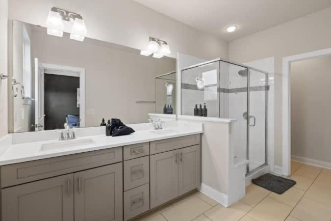 Luxurious King 3br Townhouse In Uptown Charlotte! Holiday home Charlotte