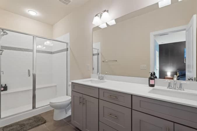 Holiday home Luxurious King 3br Townhouse In Uptown Charlotte! *