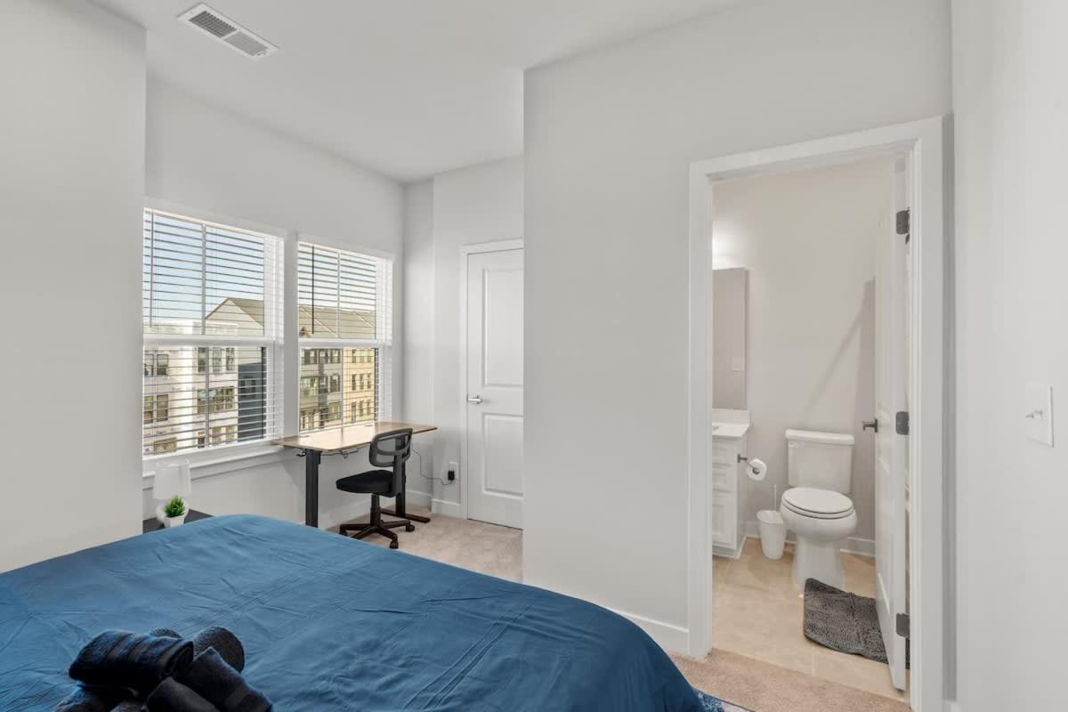 Luxurious King 3br Townhouse In Uptown Charlotte! Holiday home *