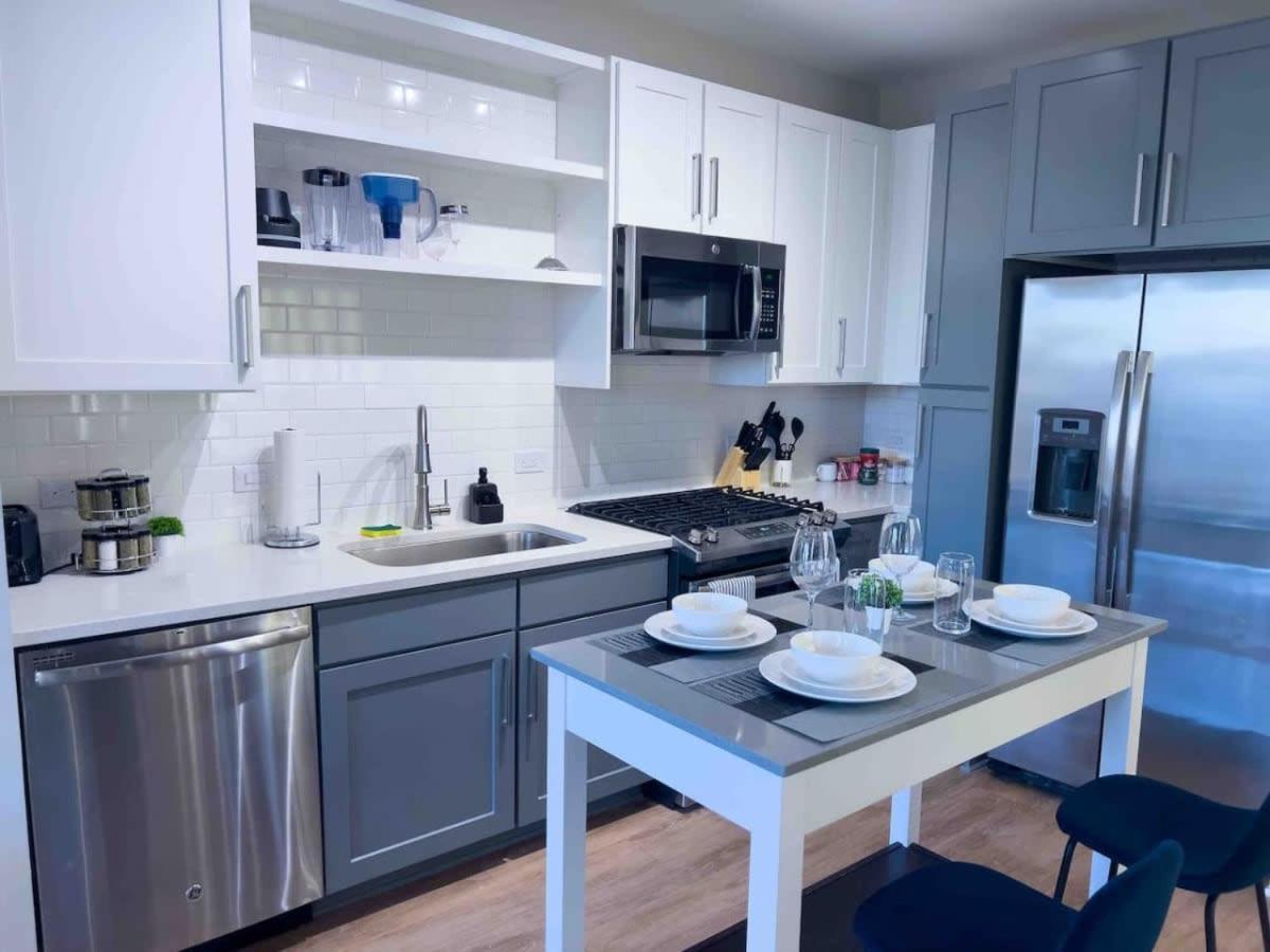 Luxurious 1br In Waverly Charlotte! *