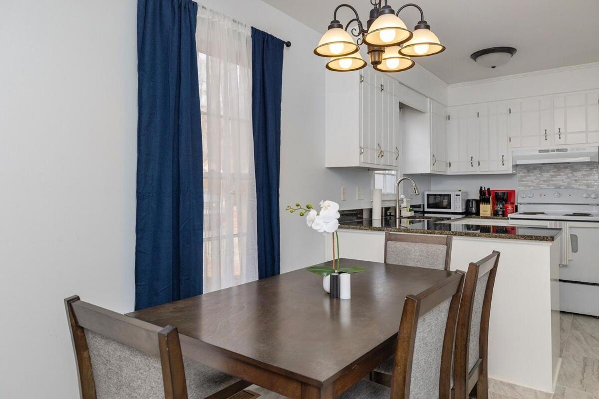 New! Special Rate For First Bookings! 2 Bedroom Charlotte
