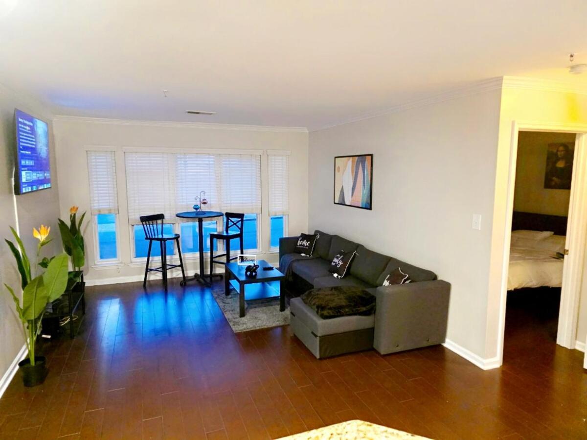 Apartment Stylish 2br Retreat In Downtown Charlotte